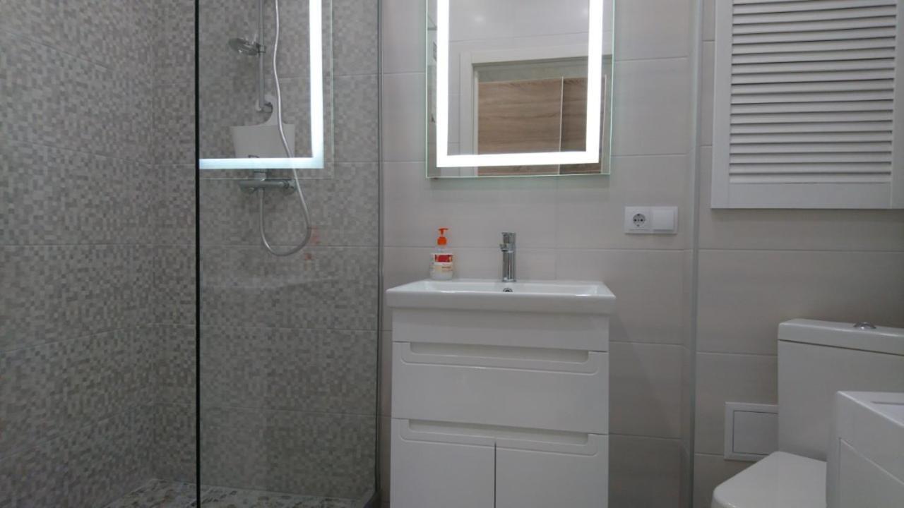 New England Deluxe Apartment Kiev Dış mekan fotoğraf