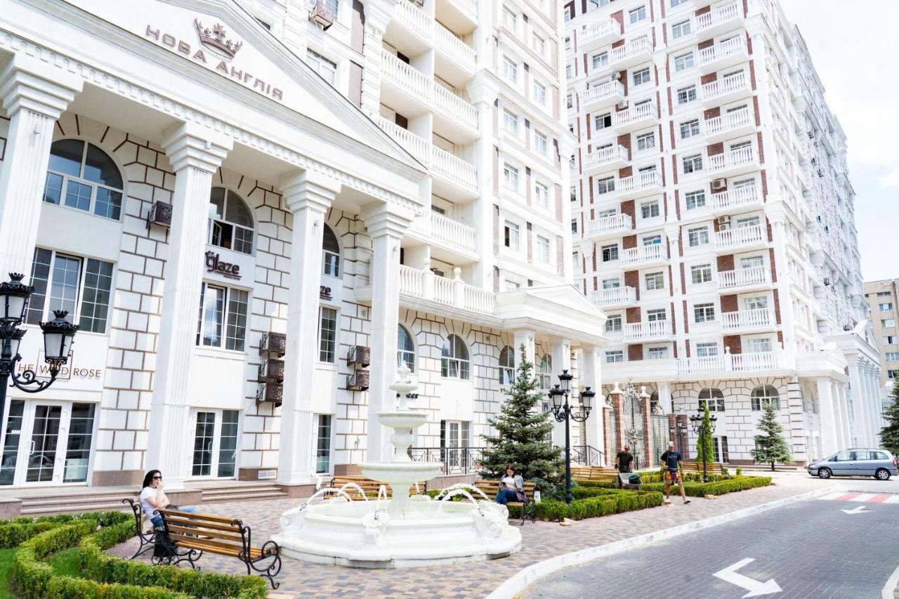New England Deluxe Apartment Kiev Dış mekan fotoğraf